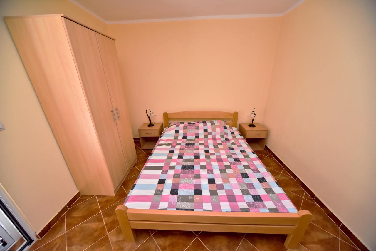 Apartmani Stanisic Čanj Eksteriør billede